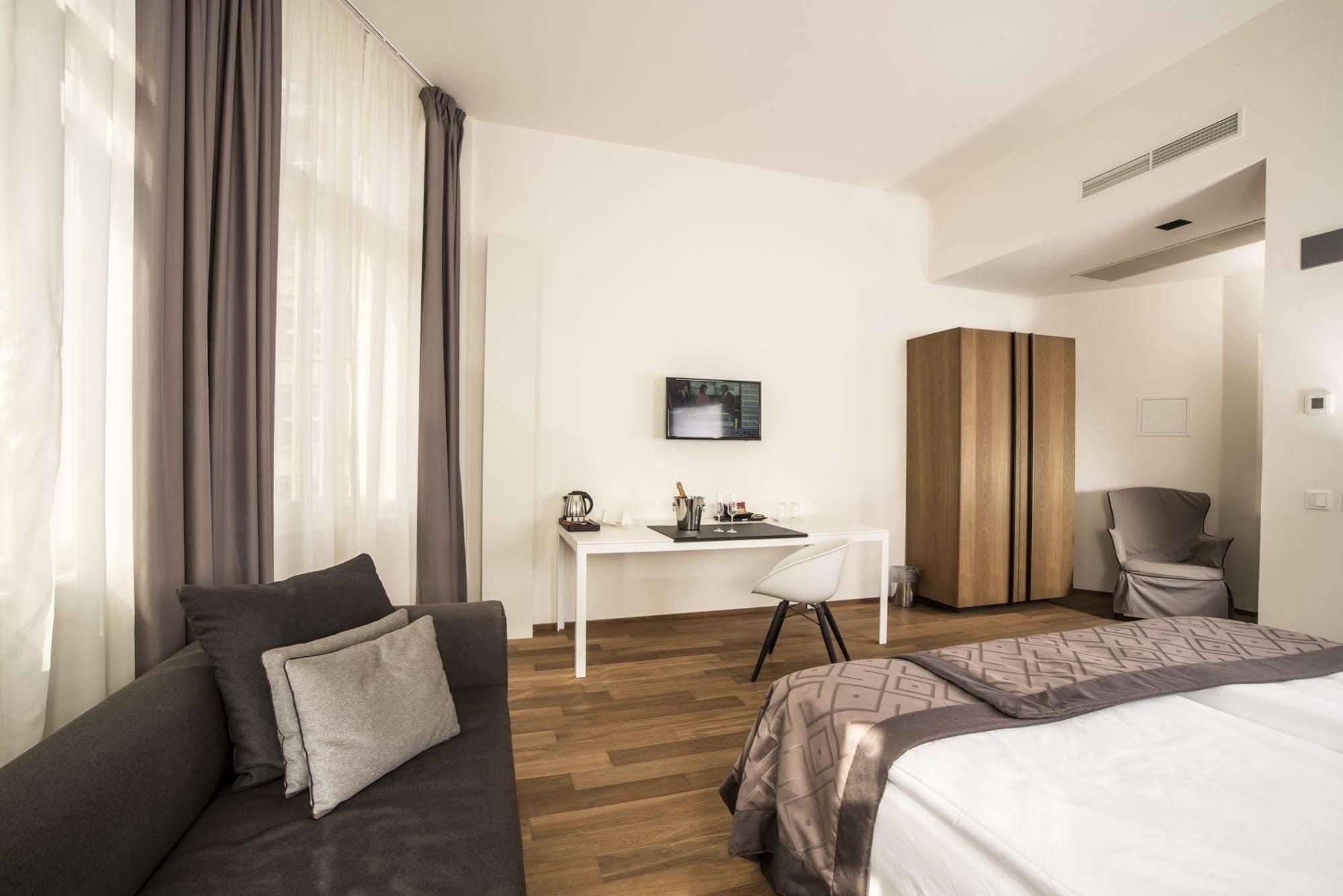 Golden Crown Hotel Prague