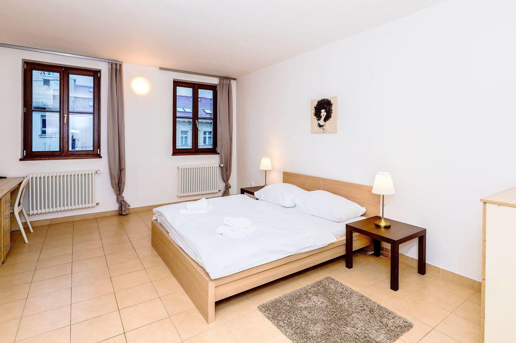 Ginosi Elema Apartel Apartment
