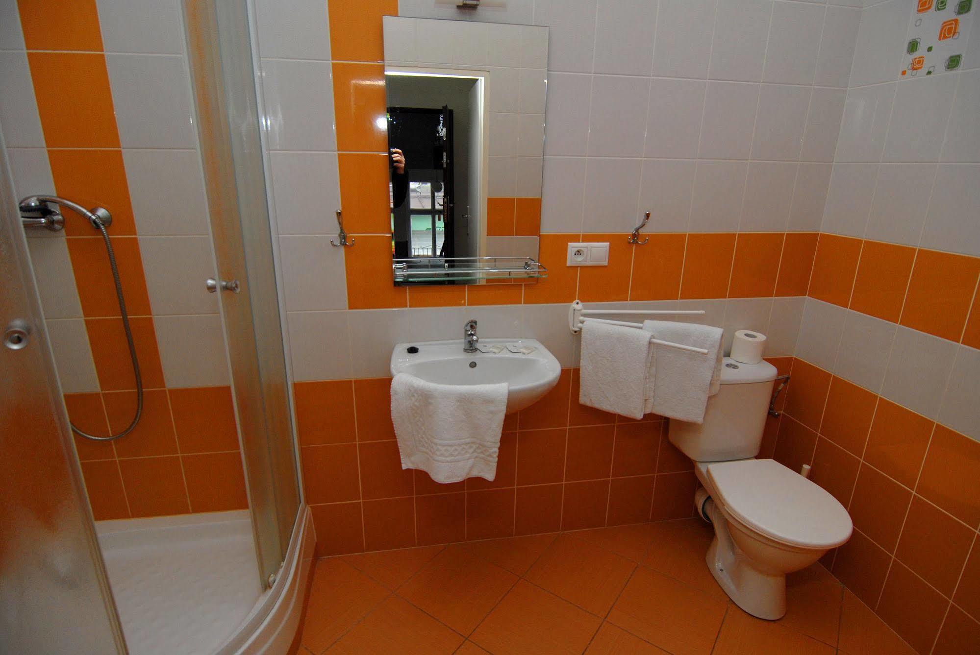 Akat Guest house