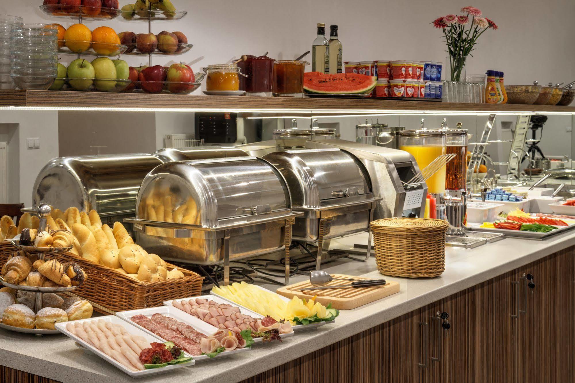 Taurus Hotel 4*
