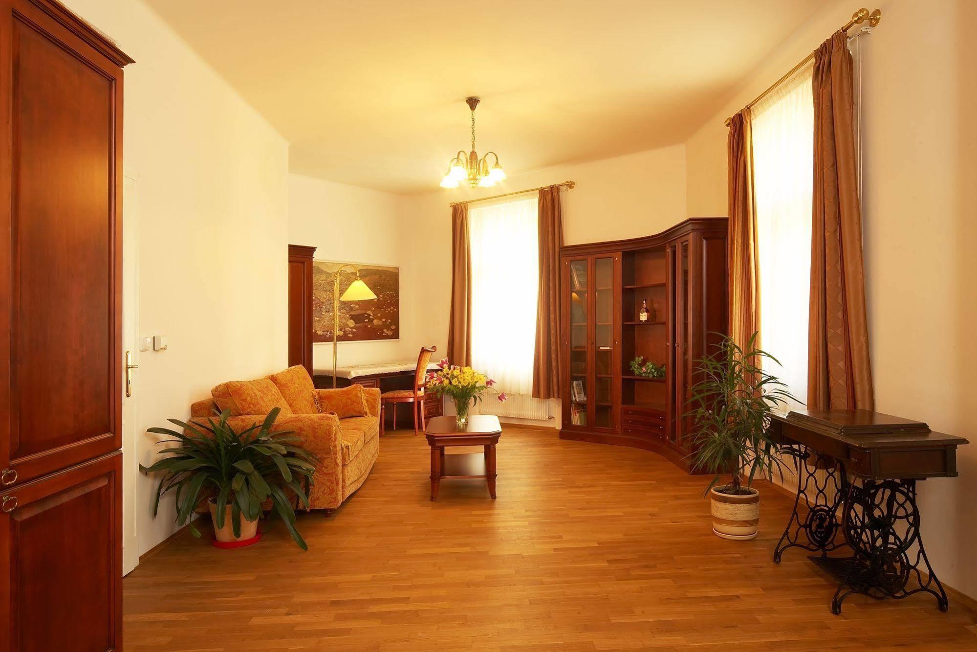 Vysehrad With Free Parking Appartement