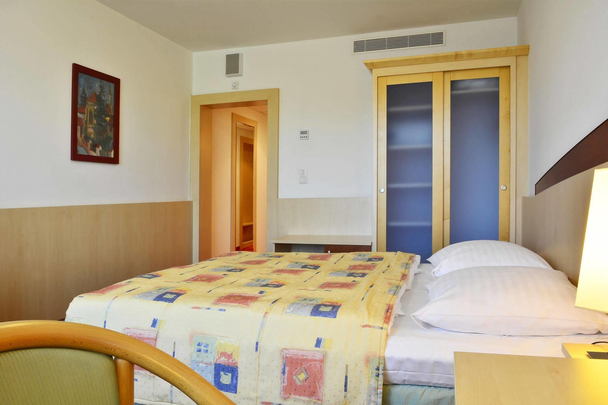 Hotel Olympik Artemis Prague