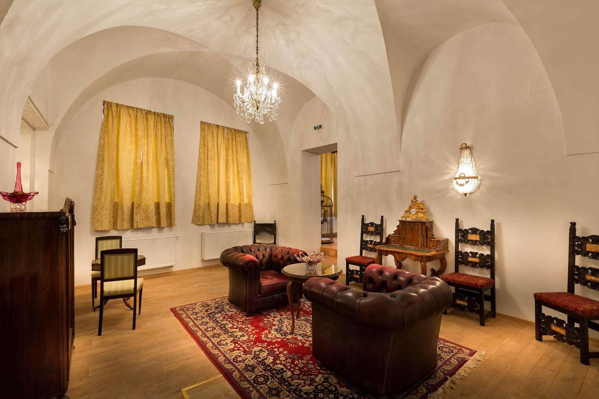 Hotel Little King U Malvaze 4*