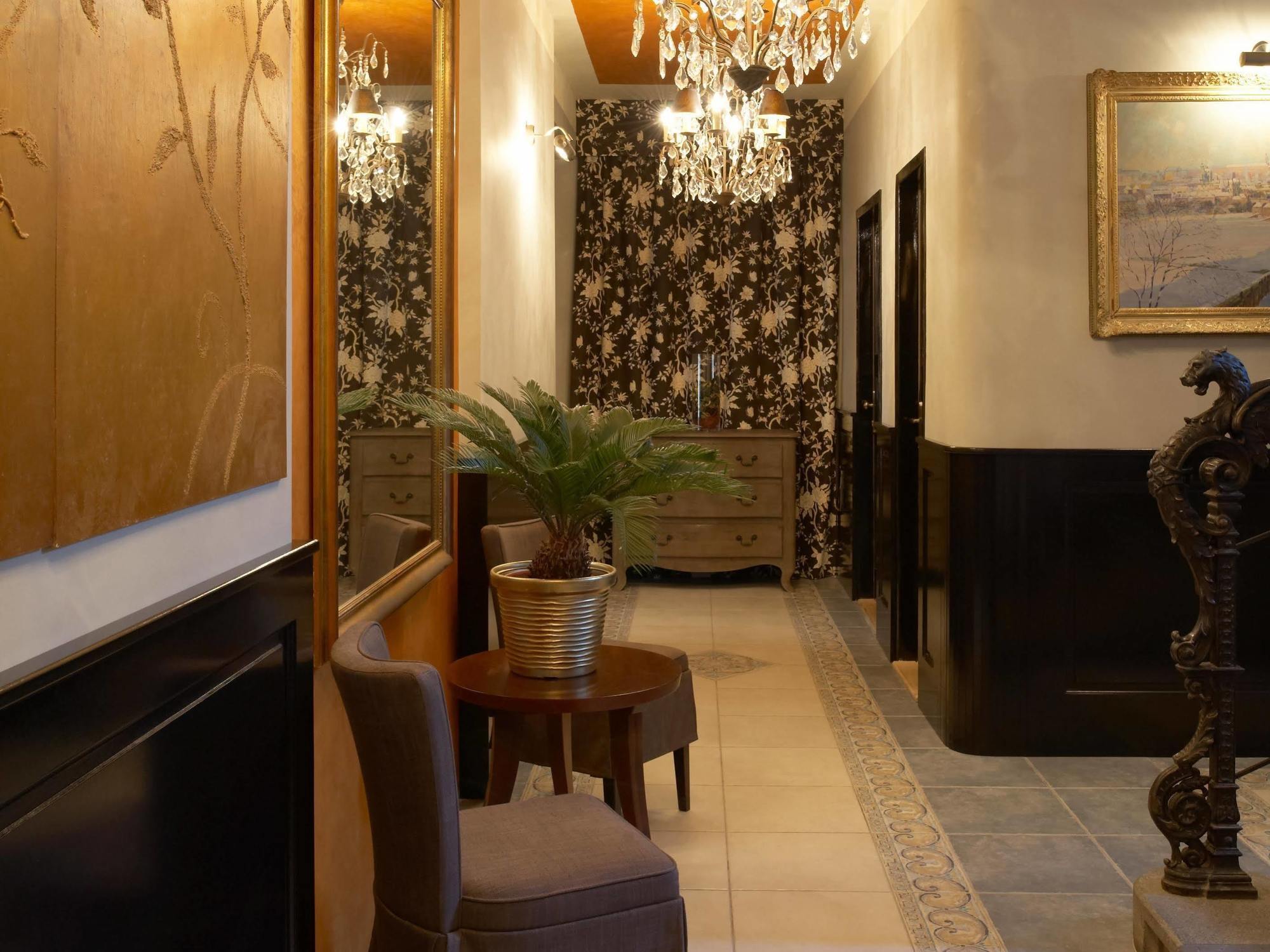 Numa Root 4* Prague