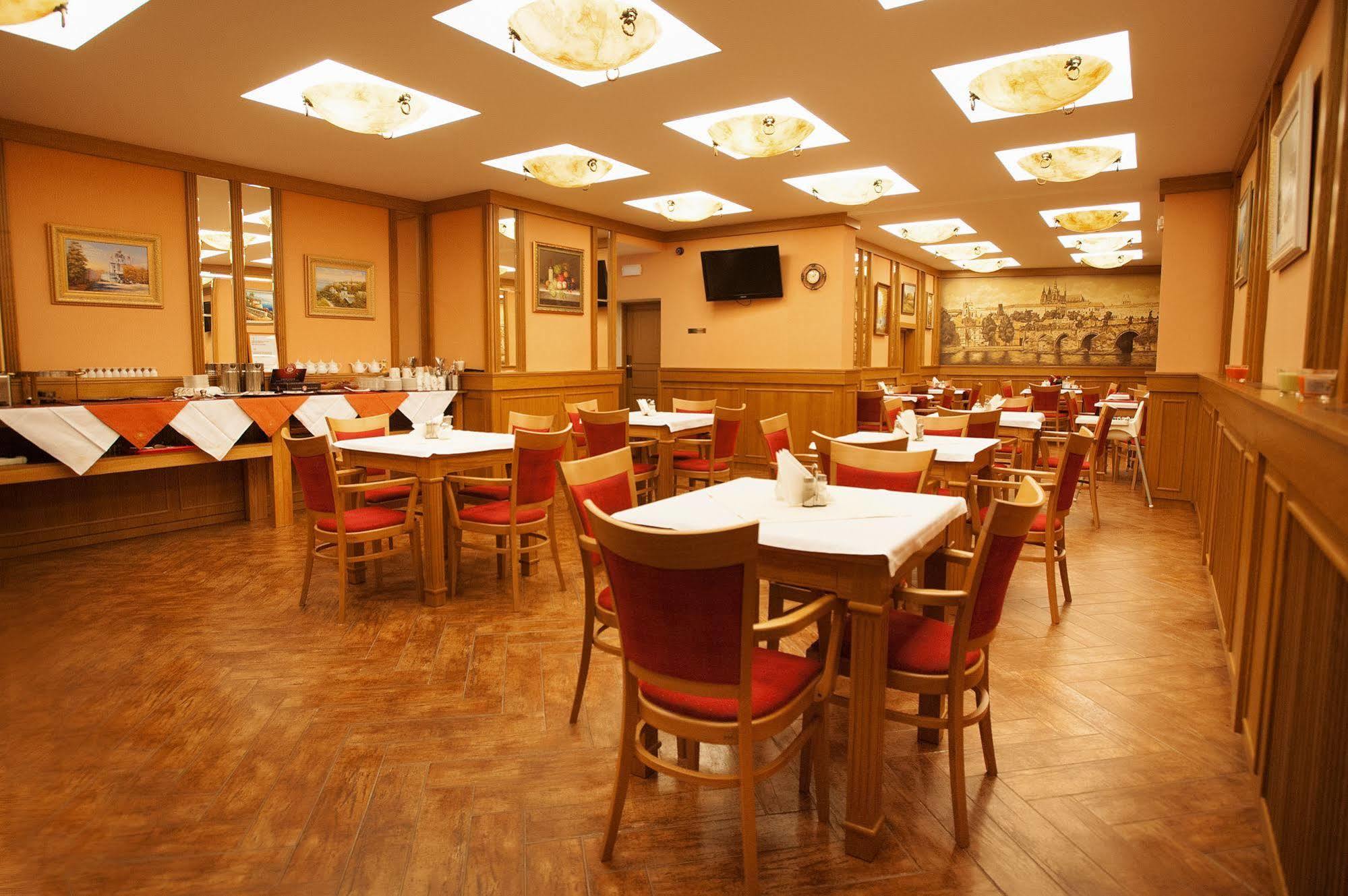 Askania Hotel 4*