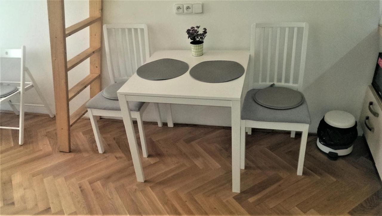 Castle Apart Otel Prag