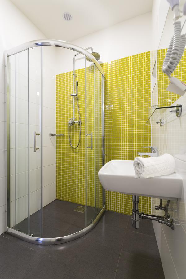 Akat Guest house 3*