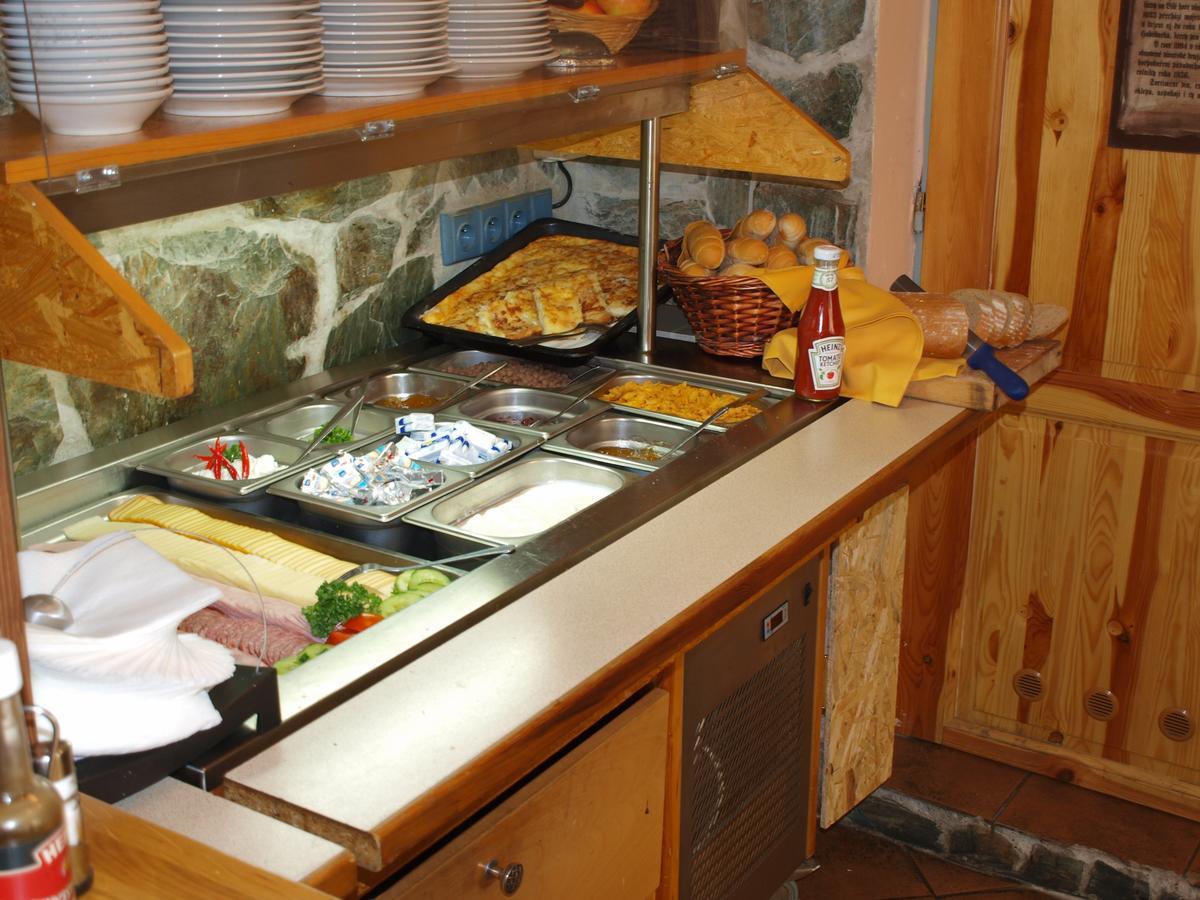 Akat Guest house 3*
