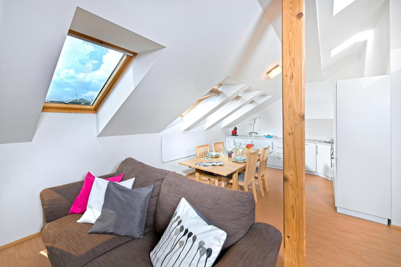 Downtown Chlumova Apartment Prague
