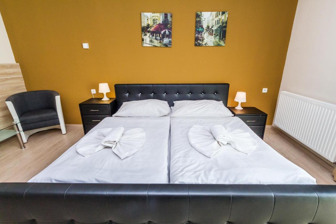 Hotel Nad Kralovnou & Restaurant 3*