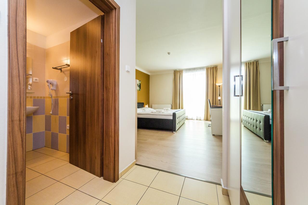 Nad Kralovnou & Restaurant Hotel Prague