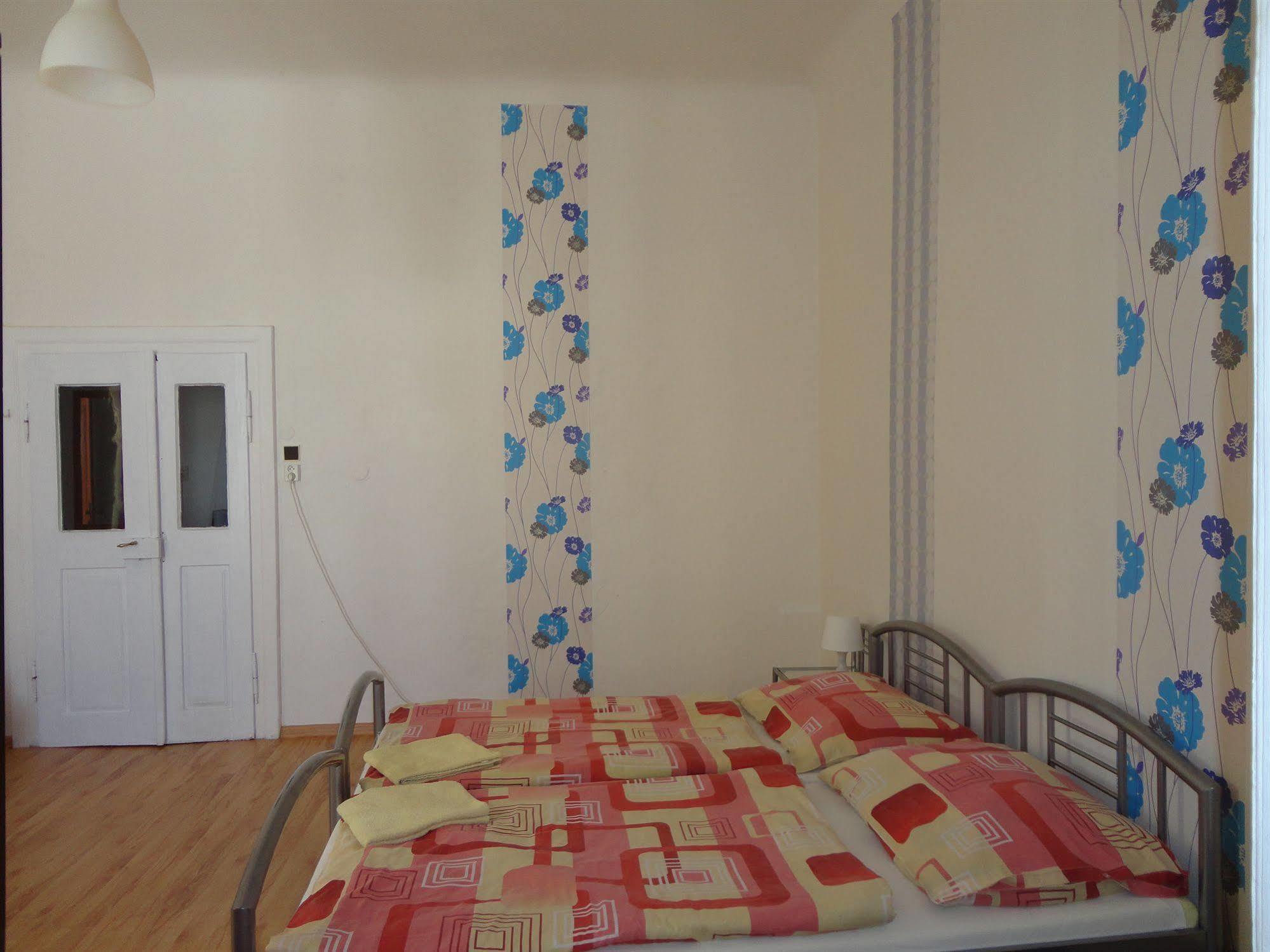 Guest house Tara 2*