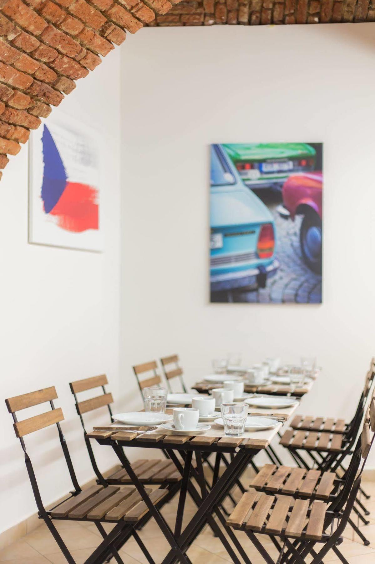 Le Petit Hotel