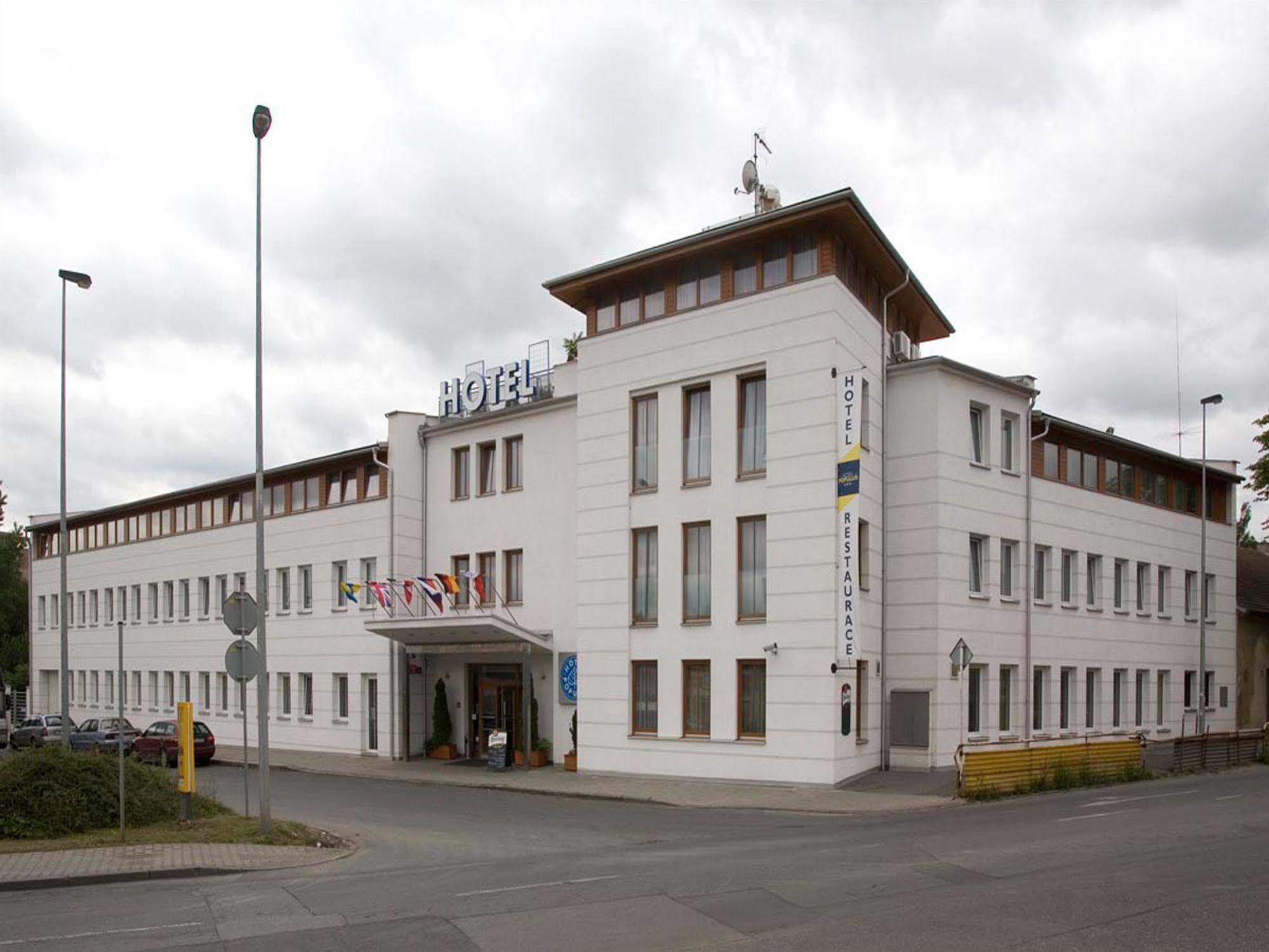 Otel Ea Populus 3*