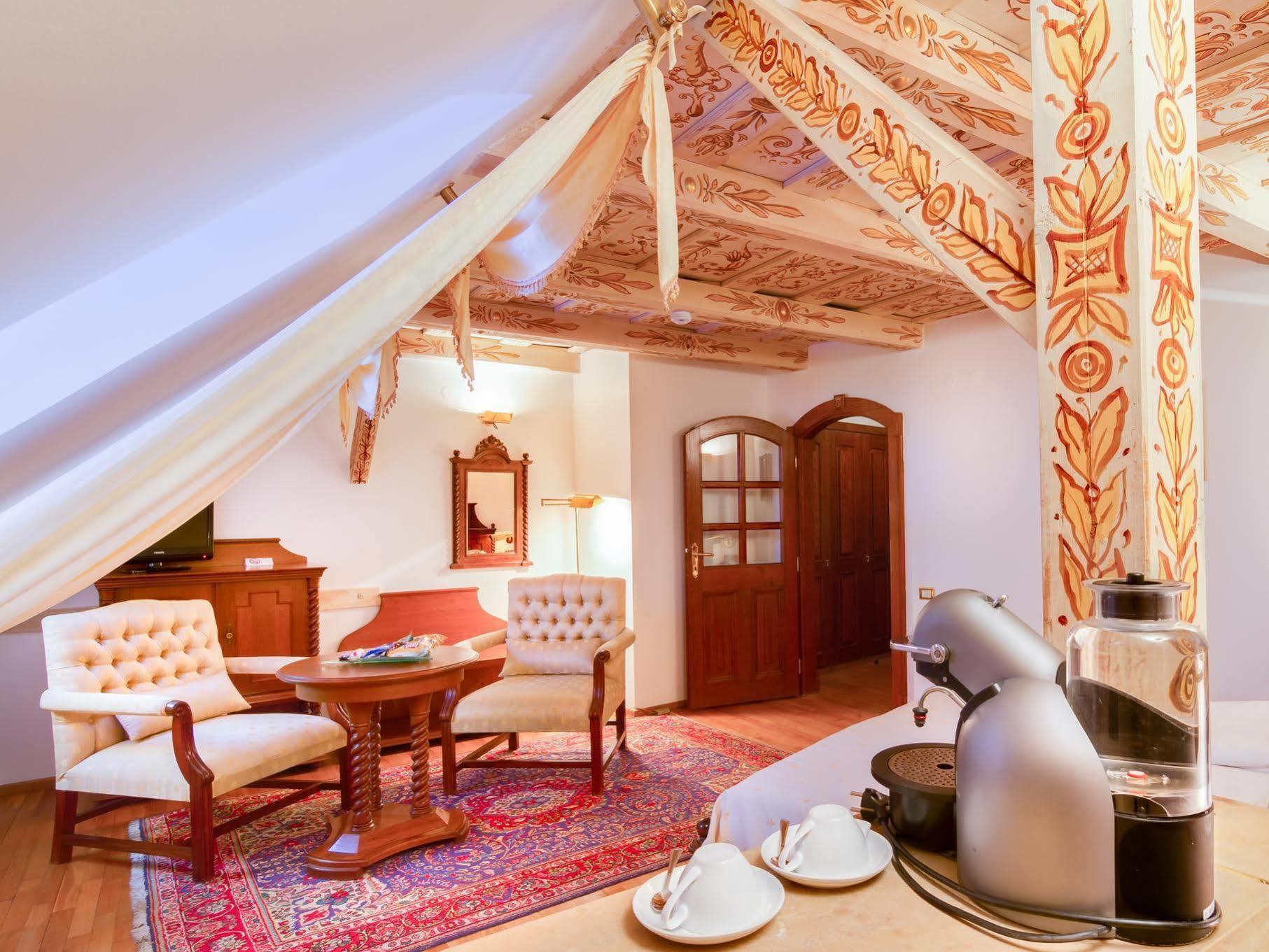 Hotel The King Charles 4*