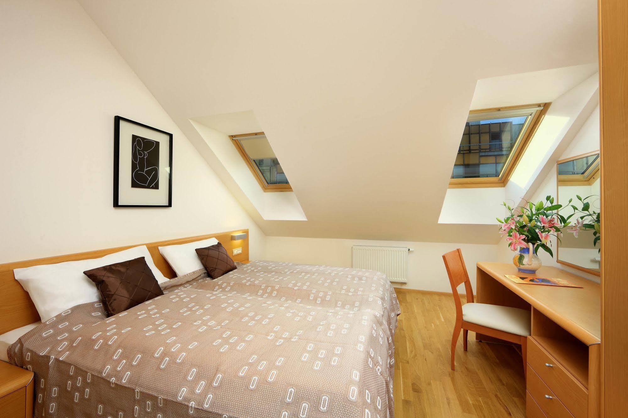 Salvator Superior Apartment *