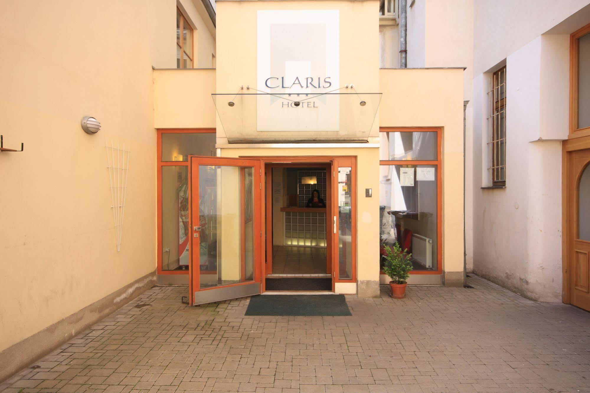 Claris Hotel Prague