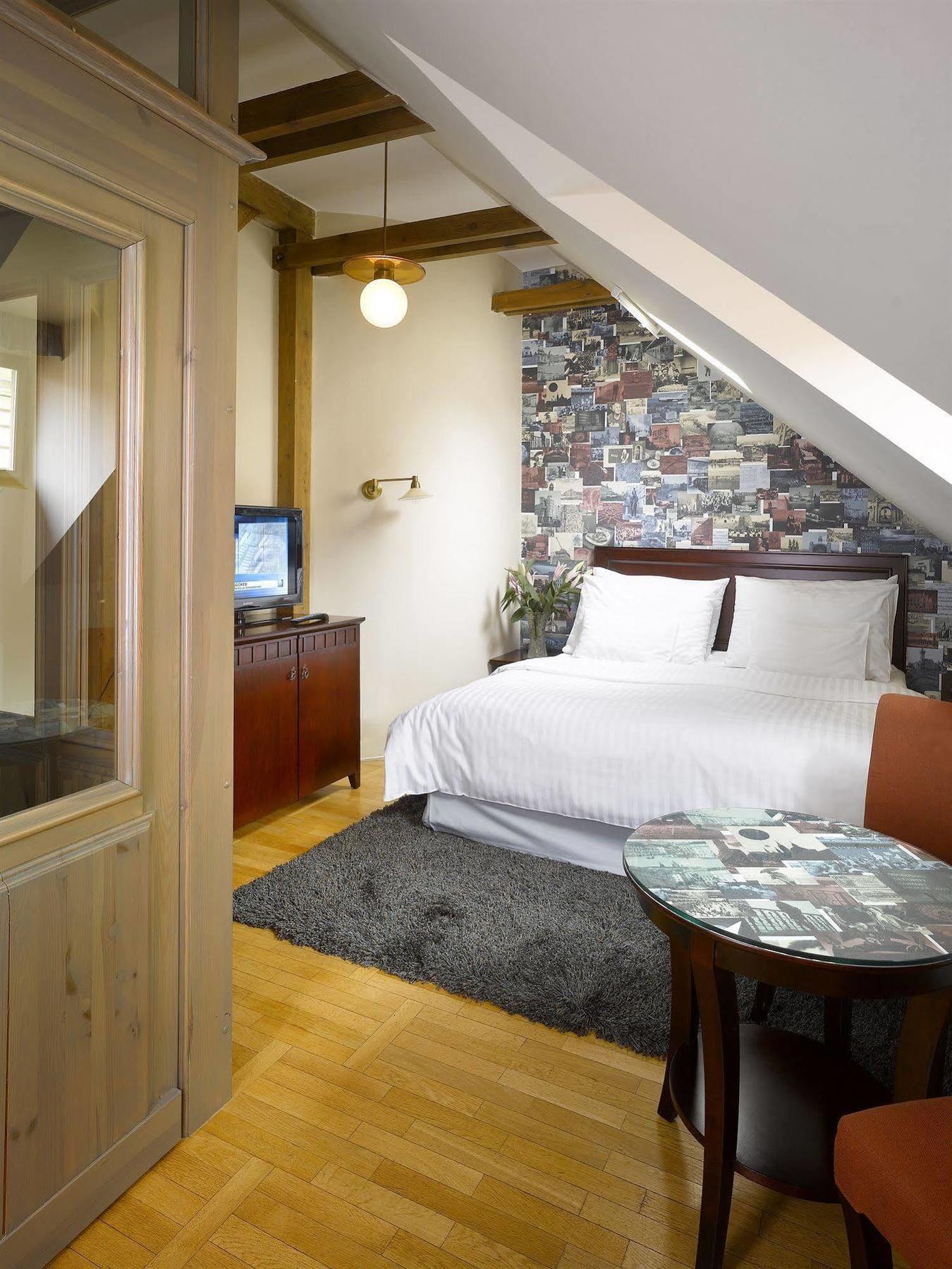 Aparthotel Charles Bridge & By Sivek 4*
