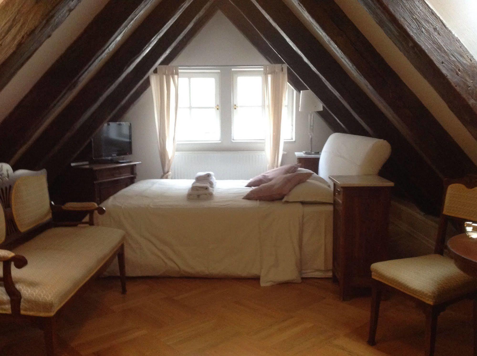 Small Luxury Palace Otel 4*