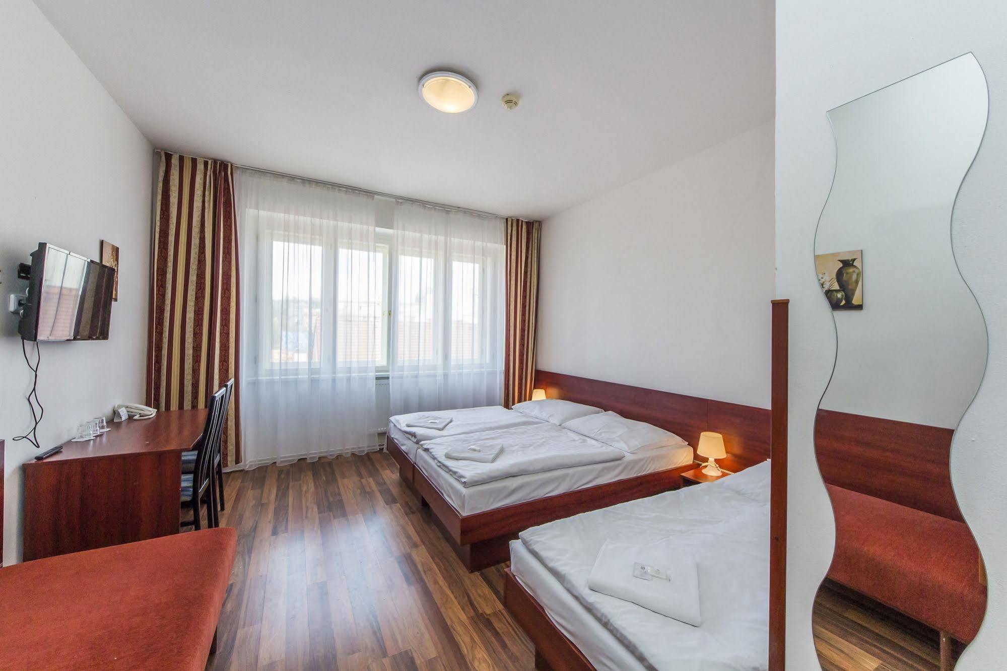 Metropolitan Old Town - Czech Leading 4* Prague
