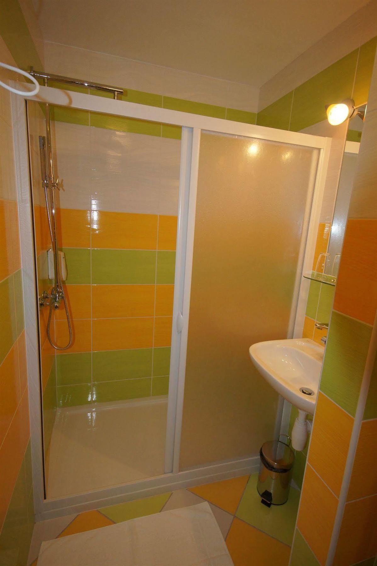 Garni Rambousek 3* Prague