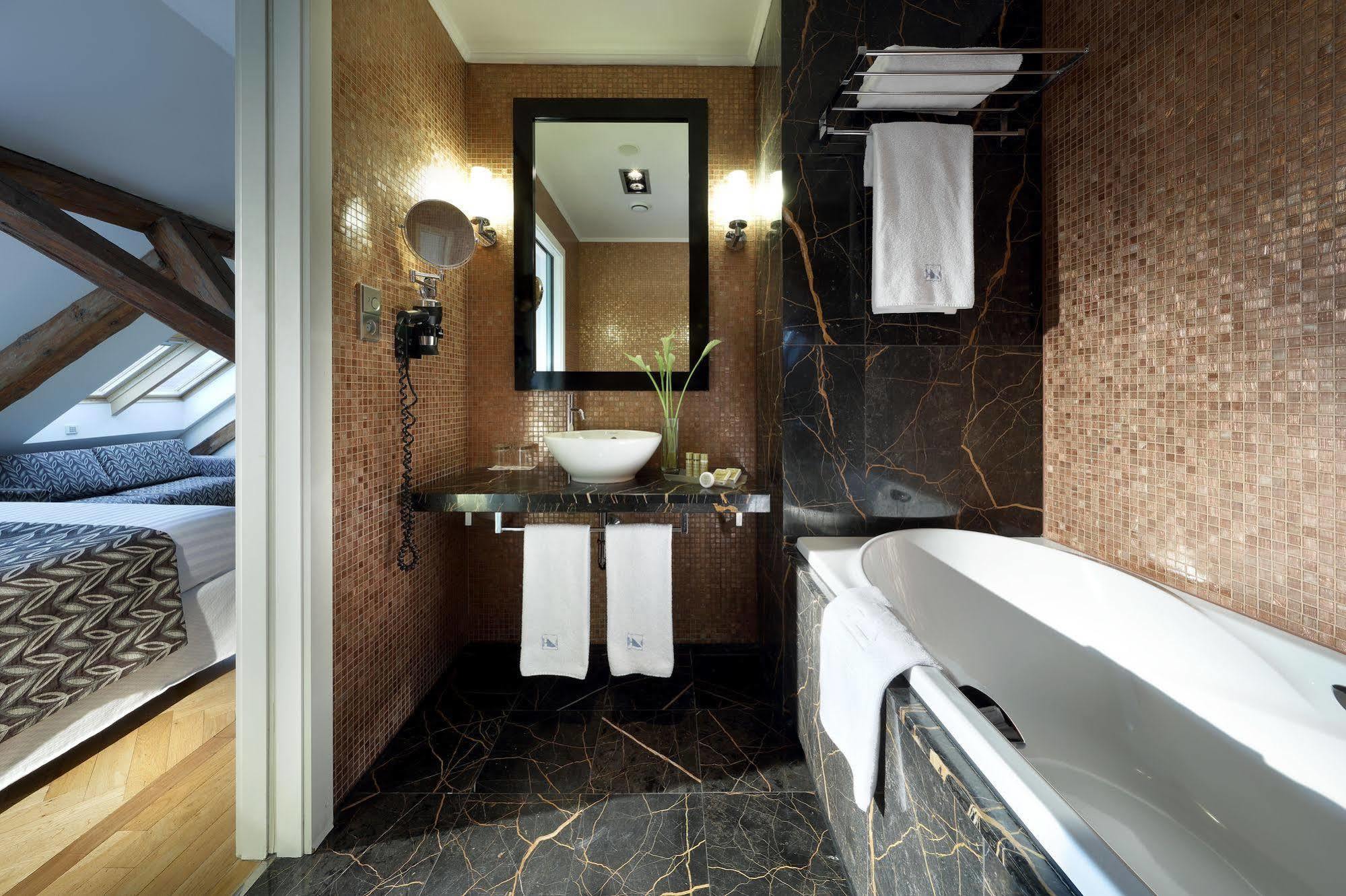 Hotel Eurostars Thalia 5*