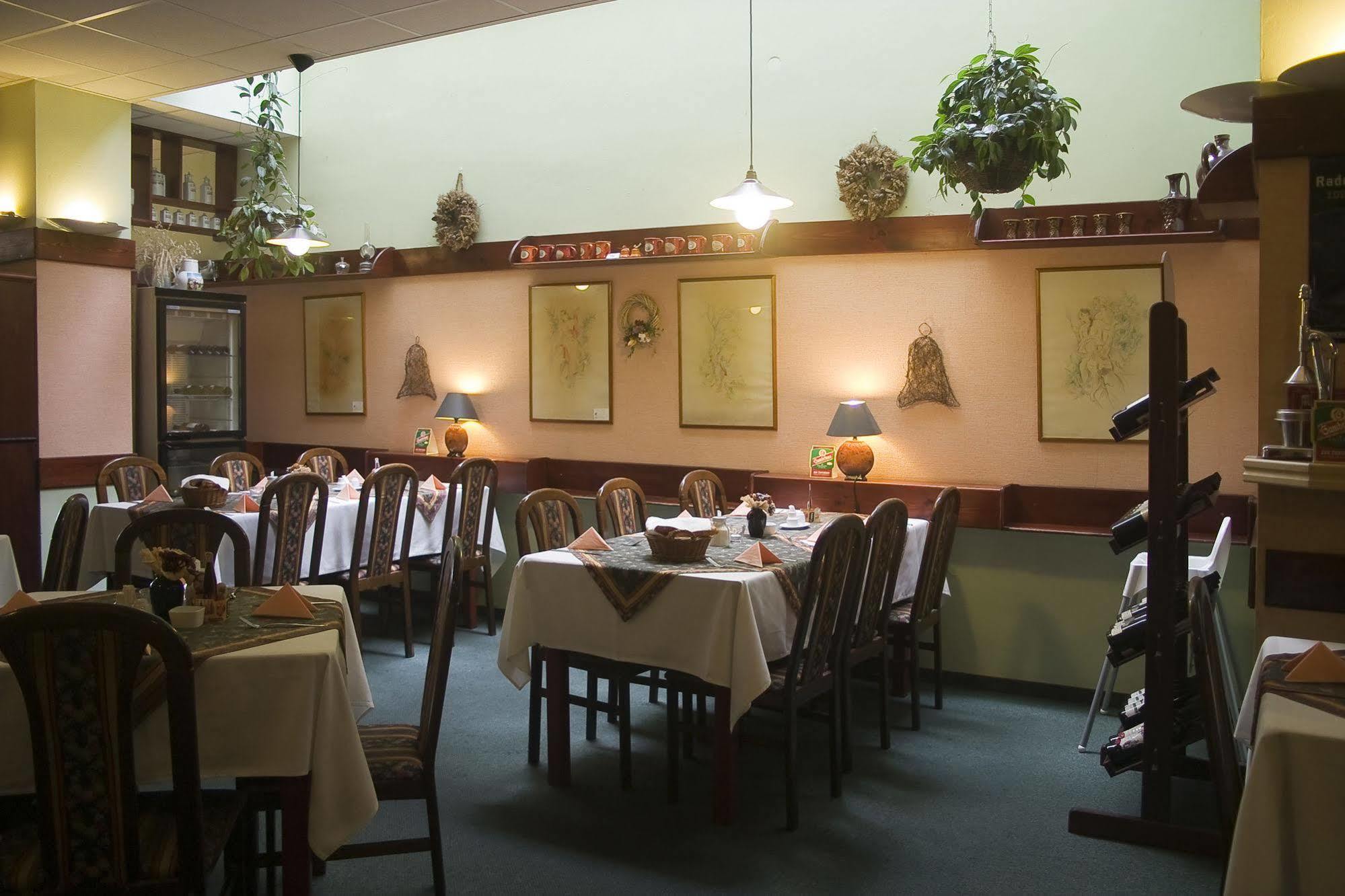 U Stare Pani - At The Old Lady Hotel 4*