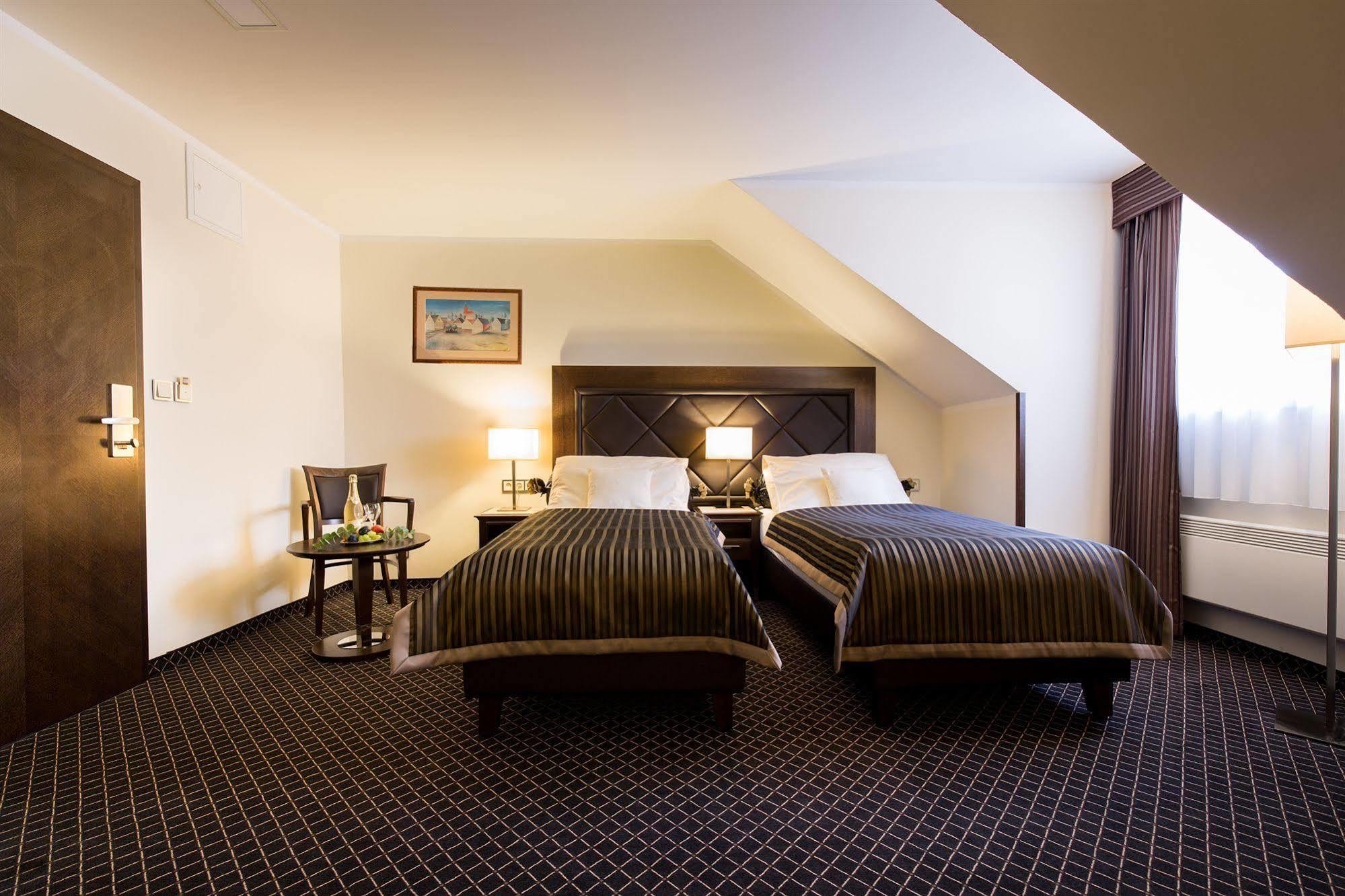 Selsky Dvur - Bohemian Village Courtyard 4* Prague