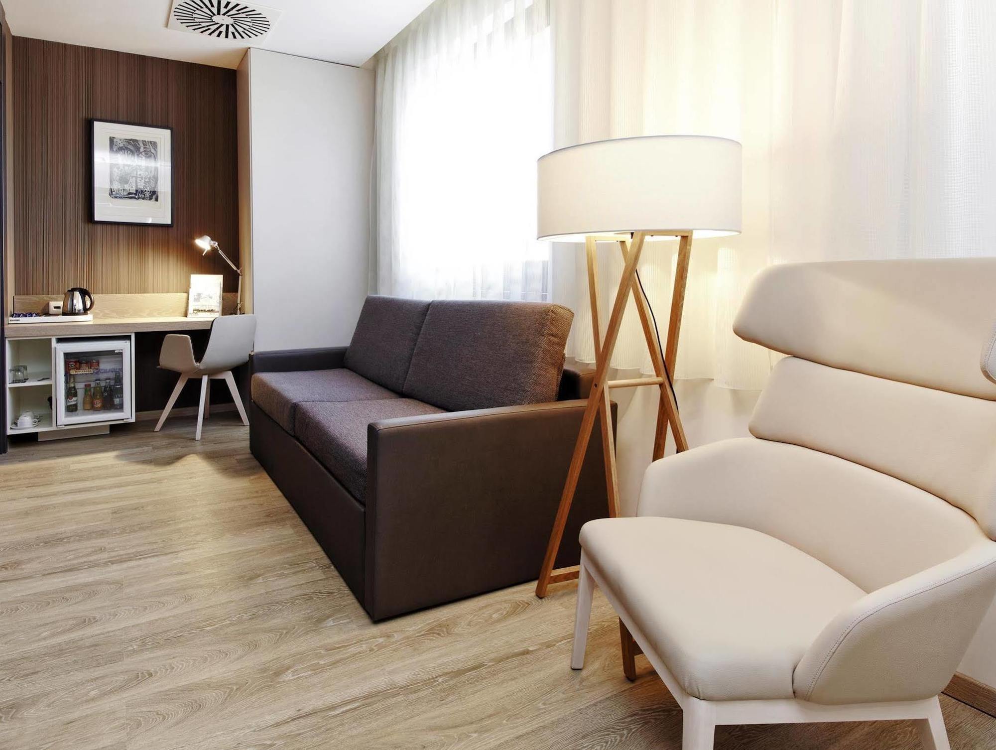 Otel Occidental 4*
