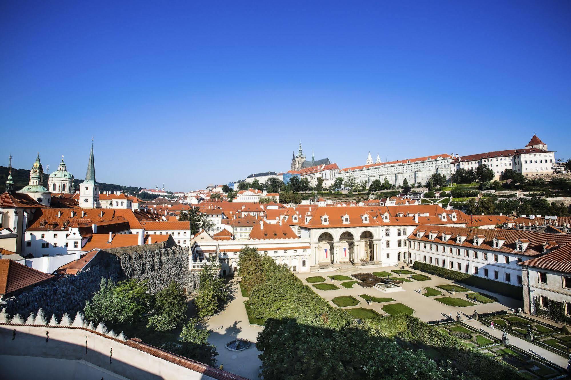 Hotel Luxury Family Royal Palace