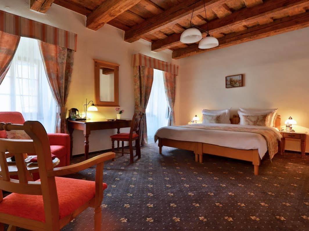 Questenberg 4* Prague