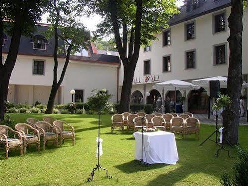 Hotel Na Zamecku 4*