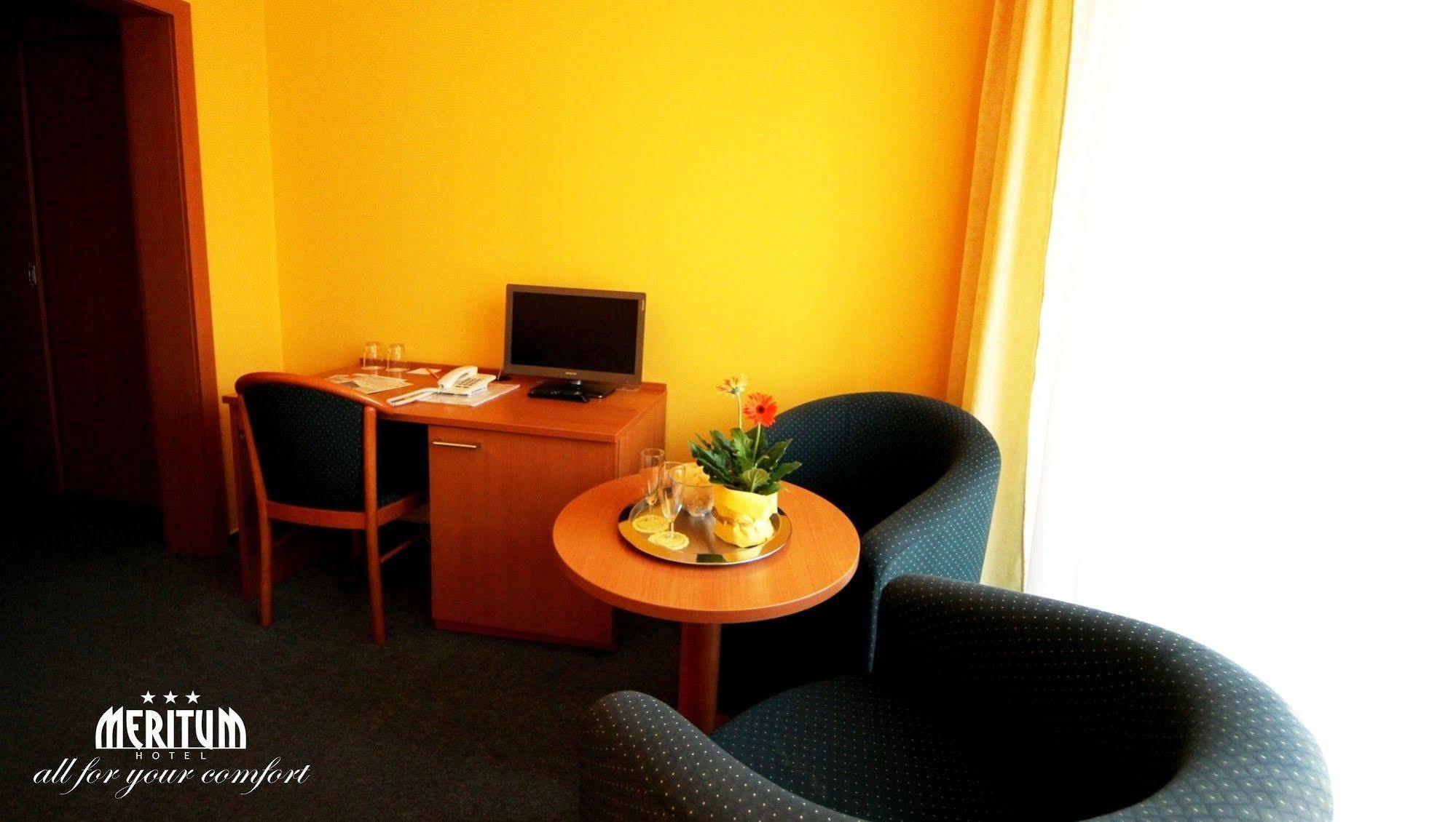 Otel Meritum 3*