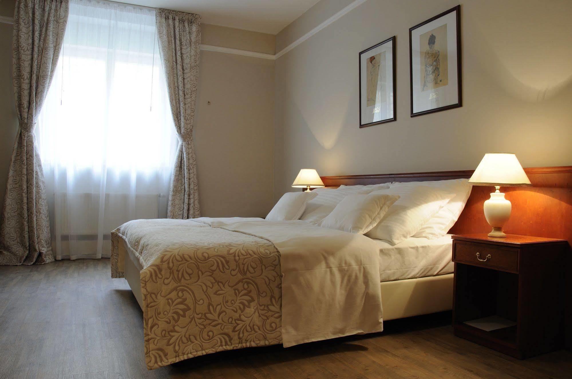 Belvedere Hotel 4*