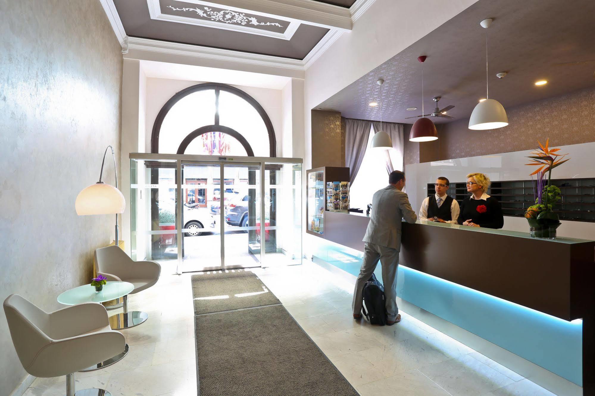 Atlantic Hotel 3*
