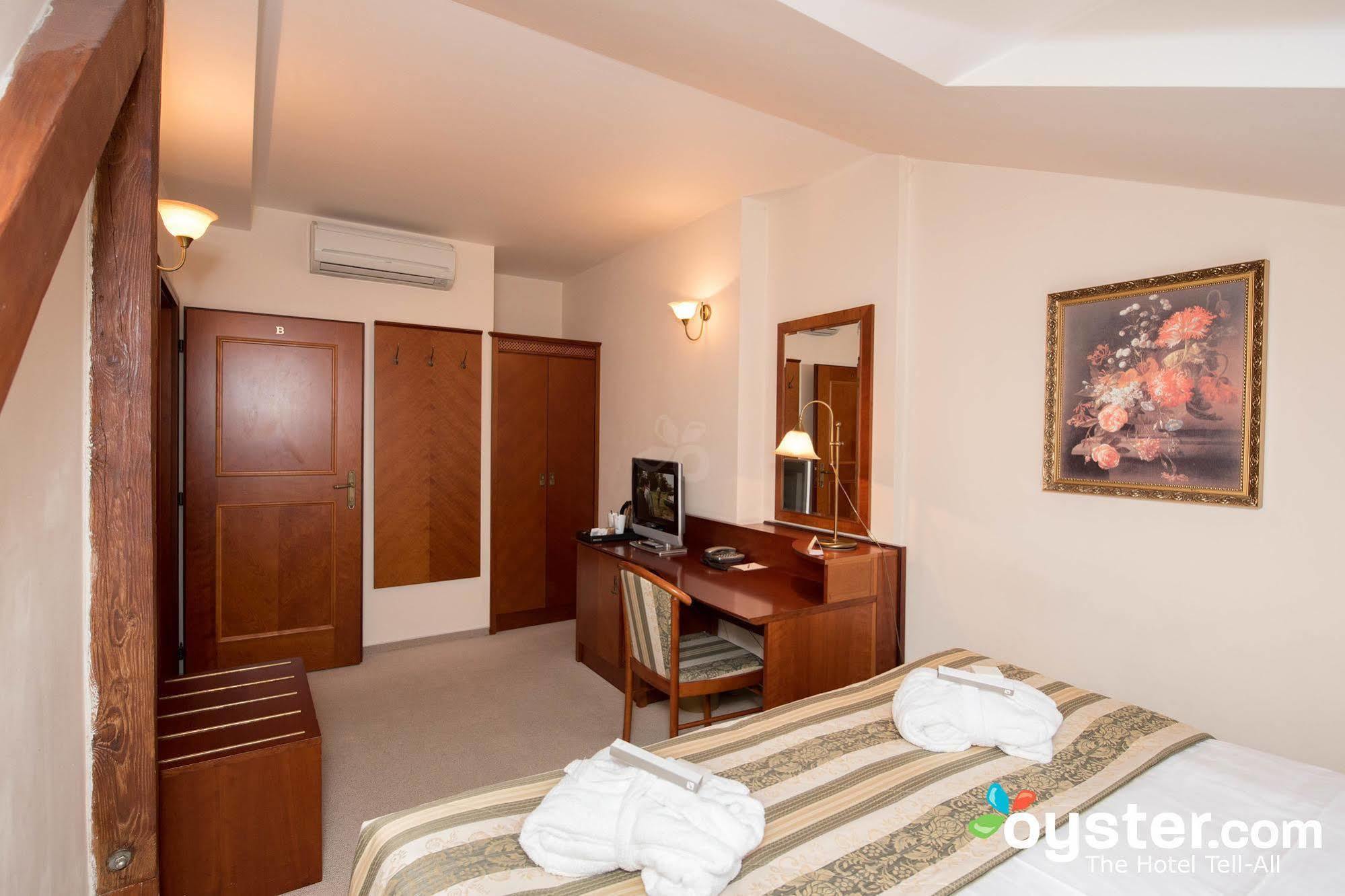 Amigo Centre Otel 4*