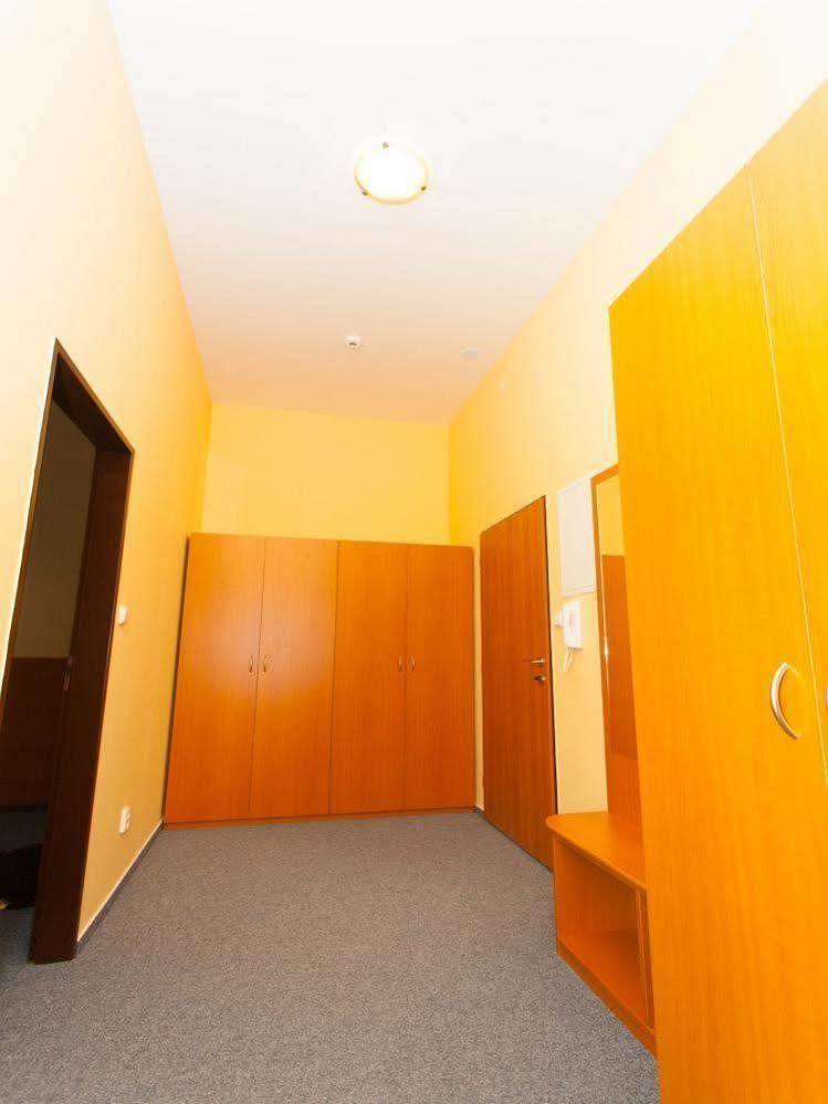 Hotel Adeba