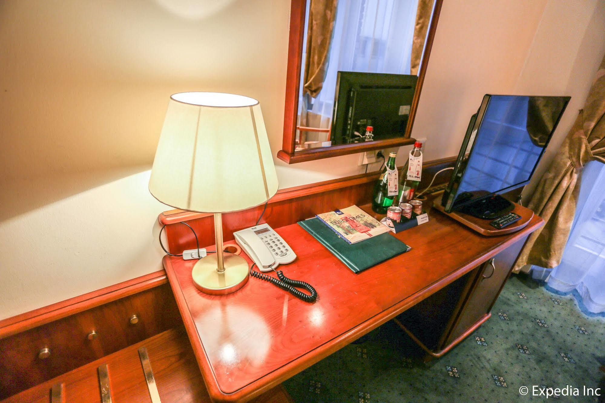 Ea Rokoko 4* Prague