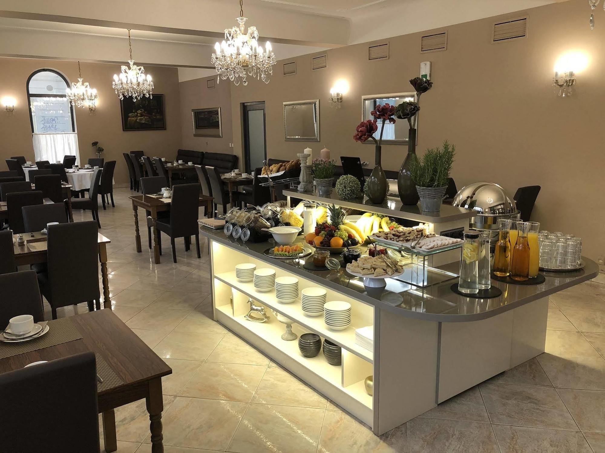 Hotel Kavalir 3*
