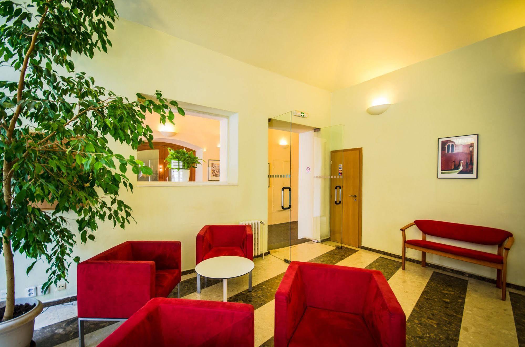 Adler Hotel