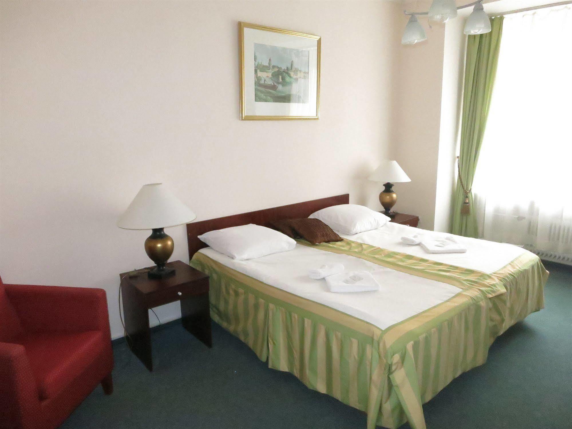 Mira Hotel