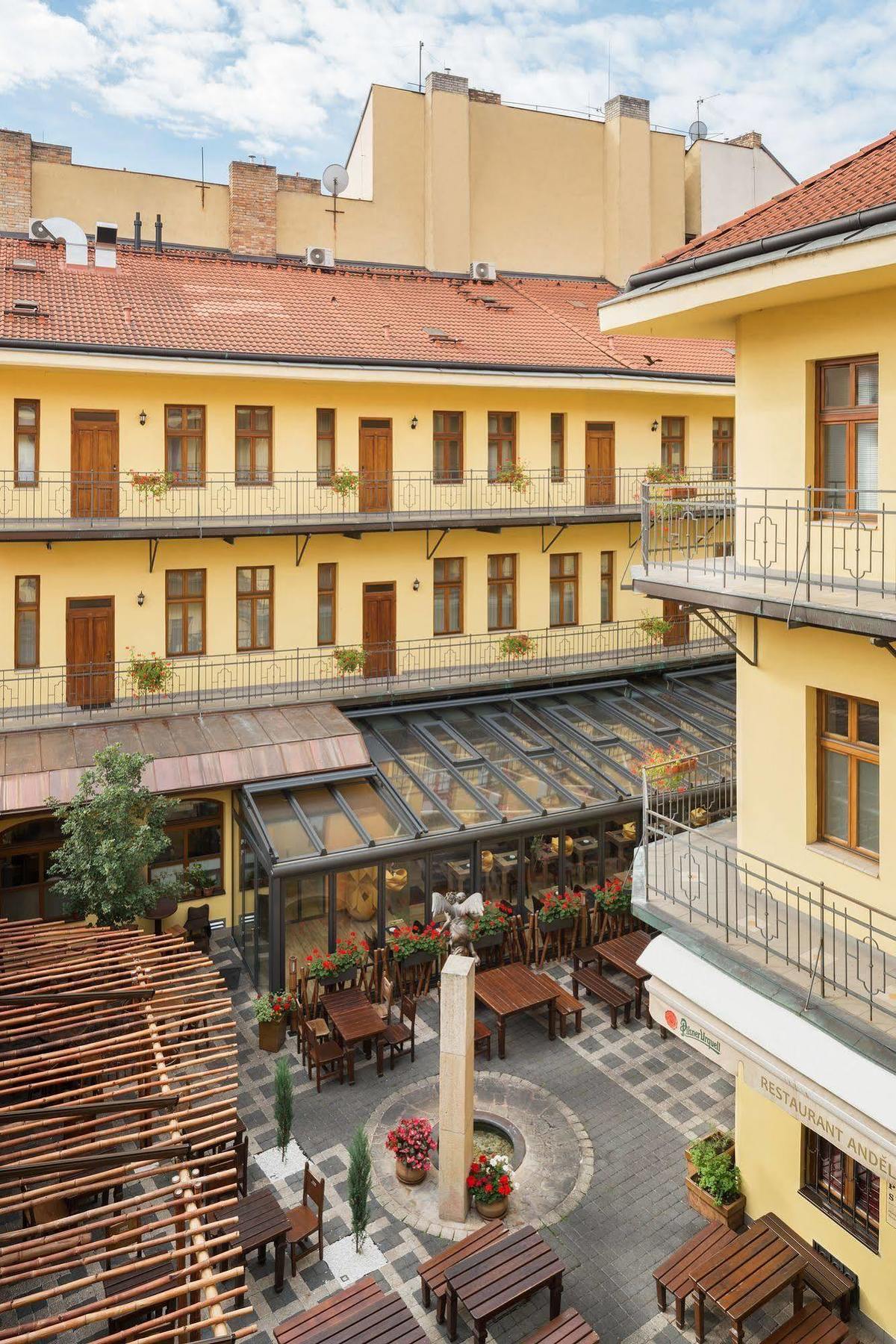 Andel Aparthotel