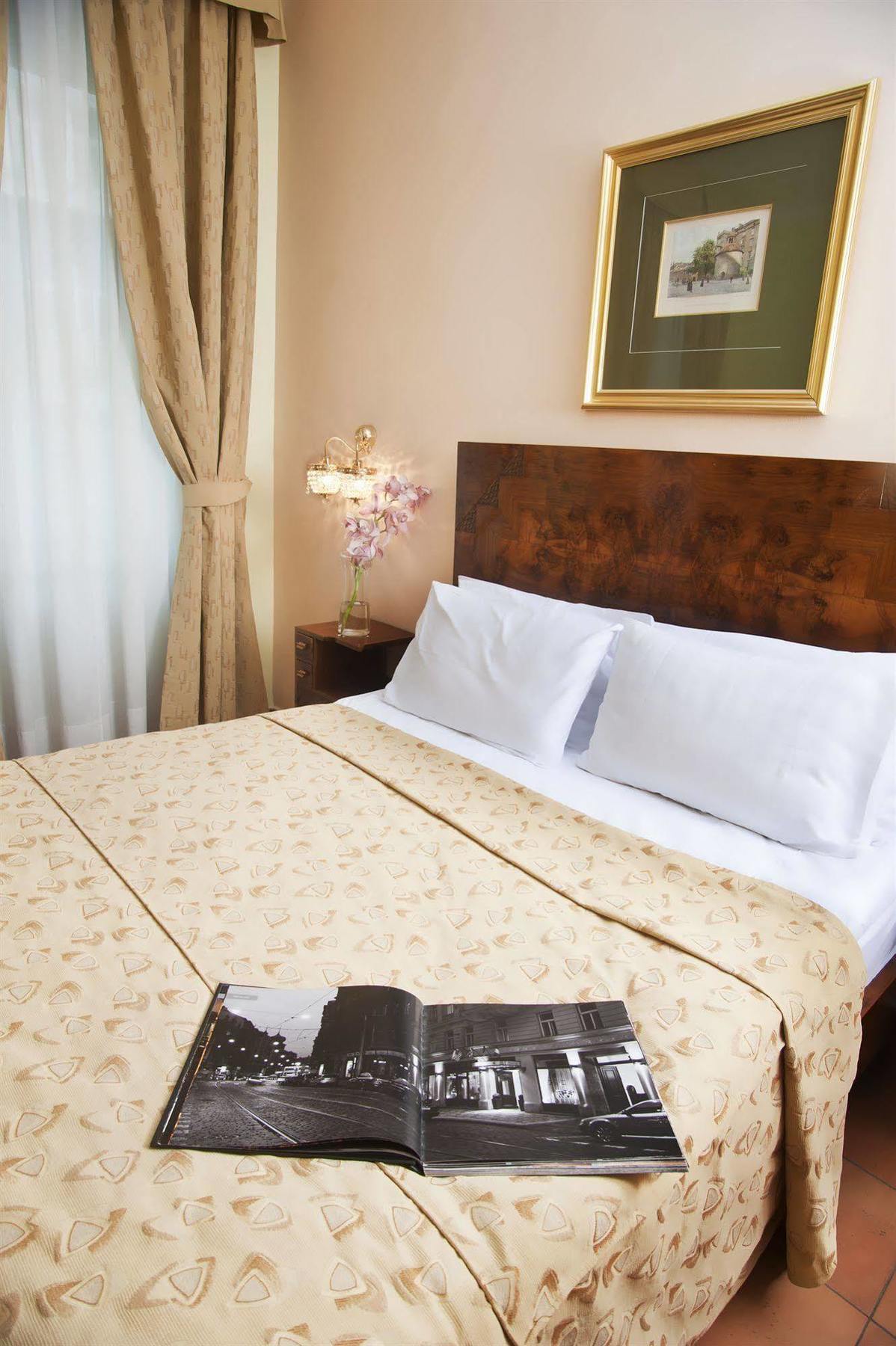Caesar Hotel