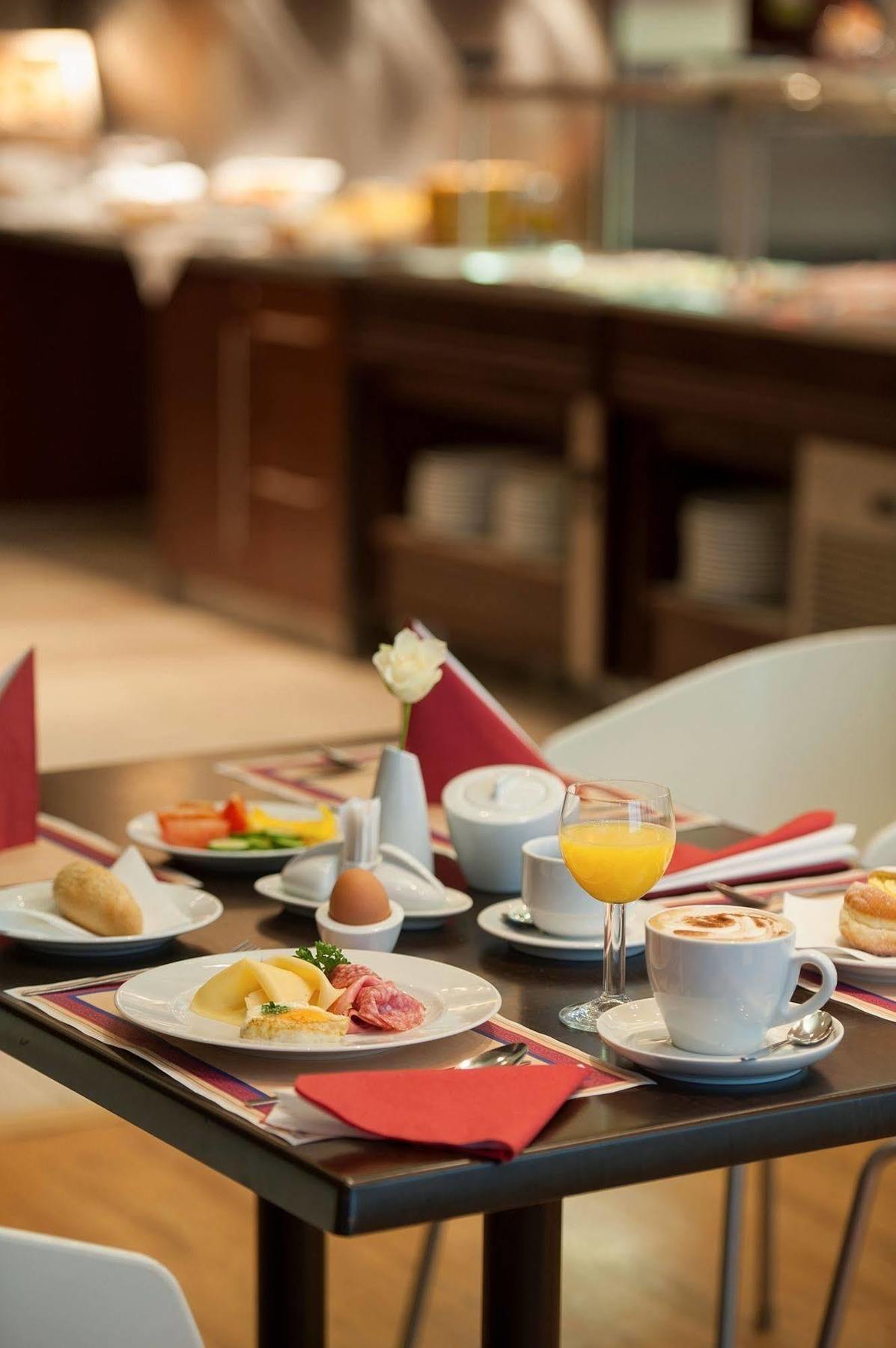 Rezidence Emmy Hotel 4*