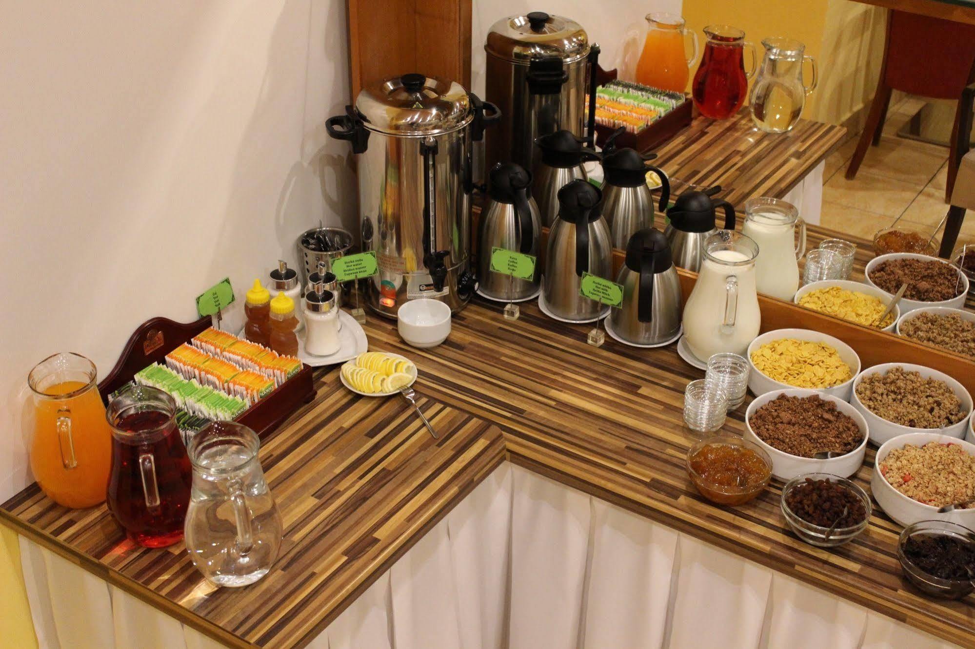 Gallery Sis Hotel