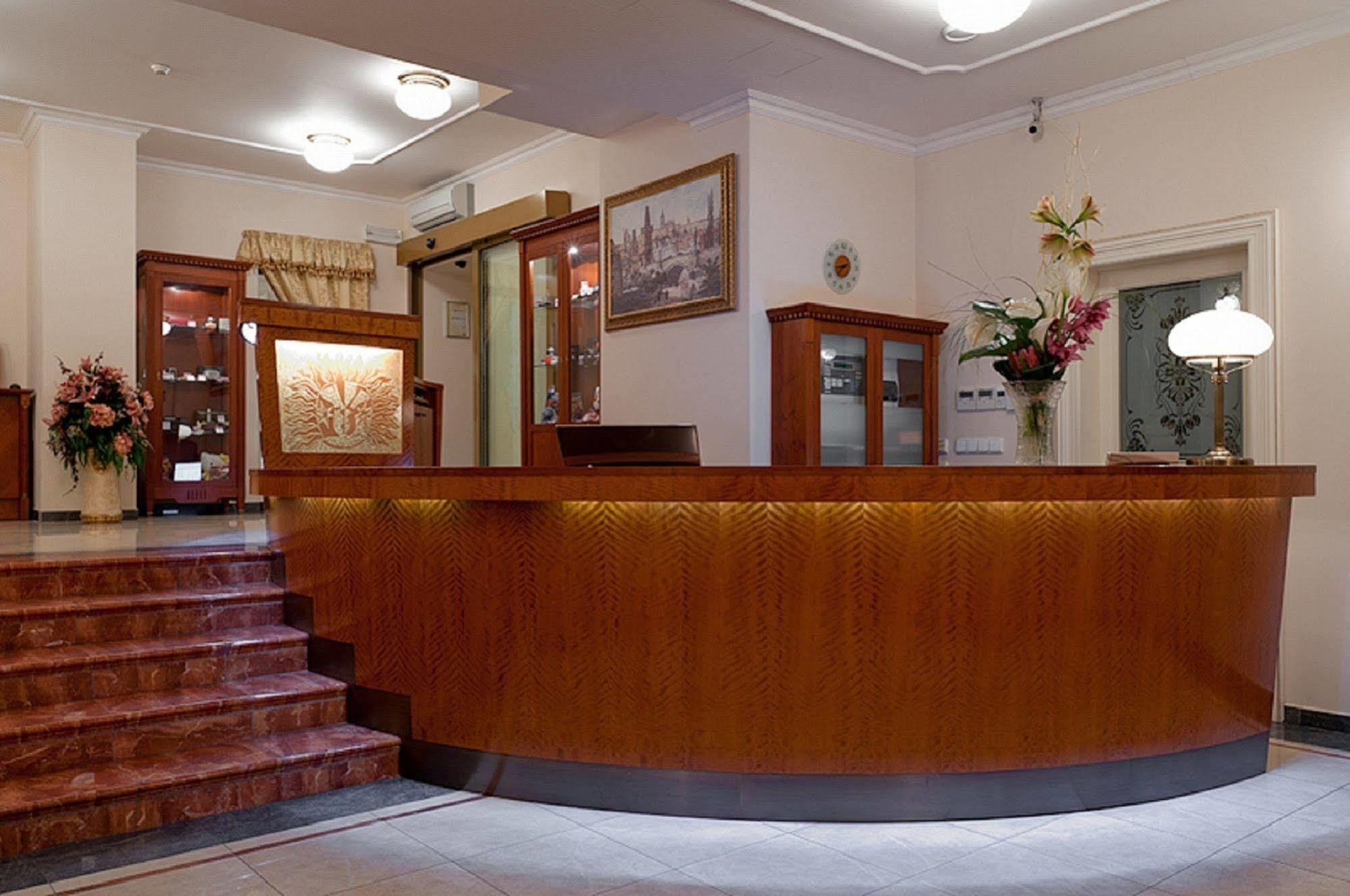 Alqush Downtown Hotel