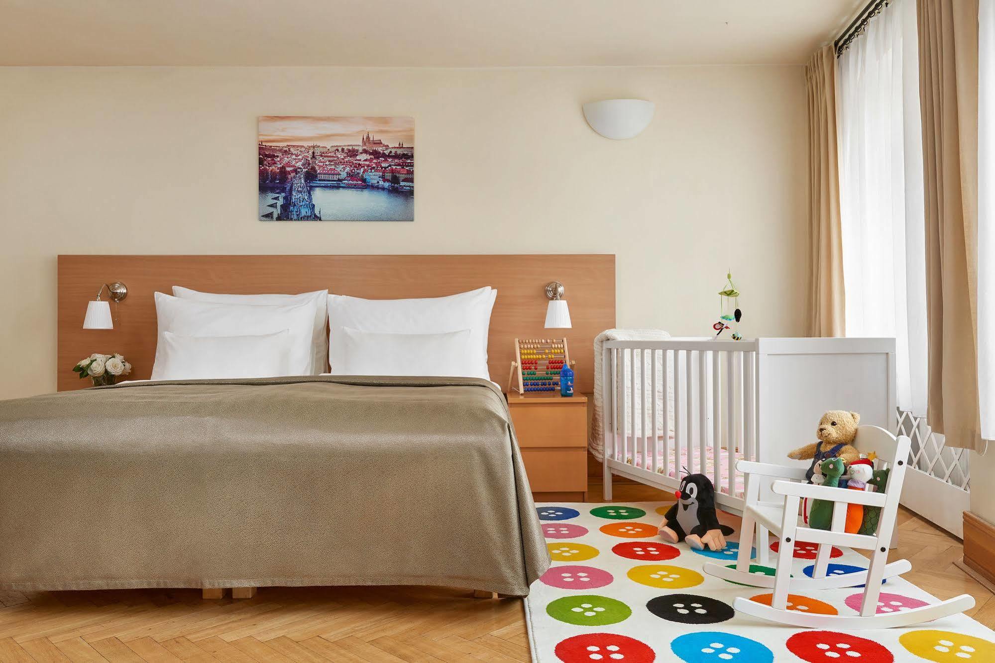 Mostecka 12 Hotel 3*