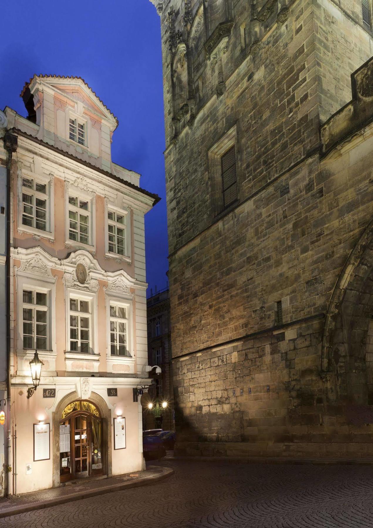 Pod Vezi Prag
