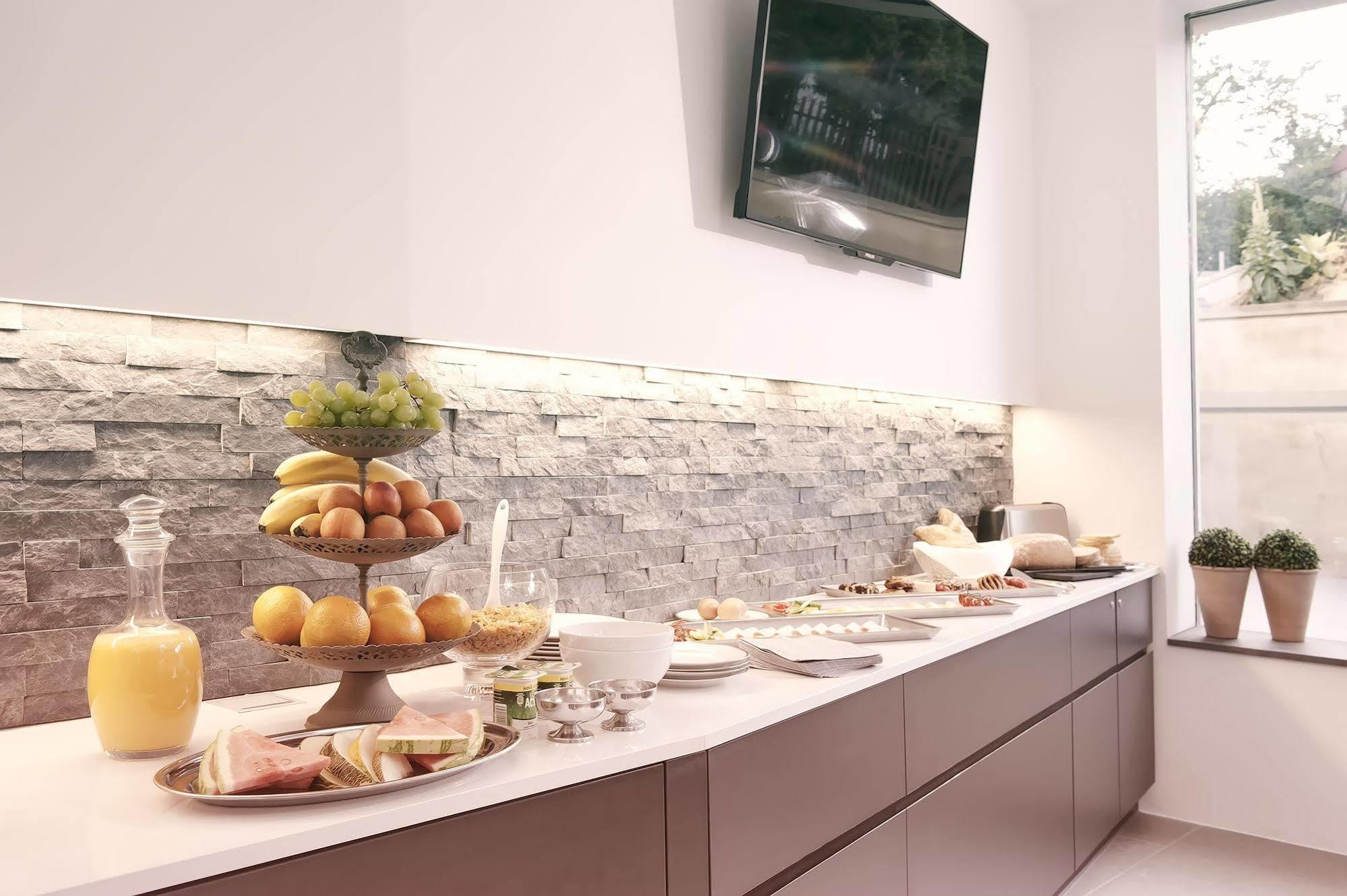 Na Vinici Guest house 2*