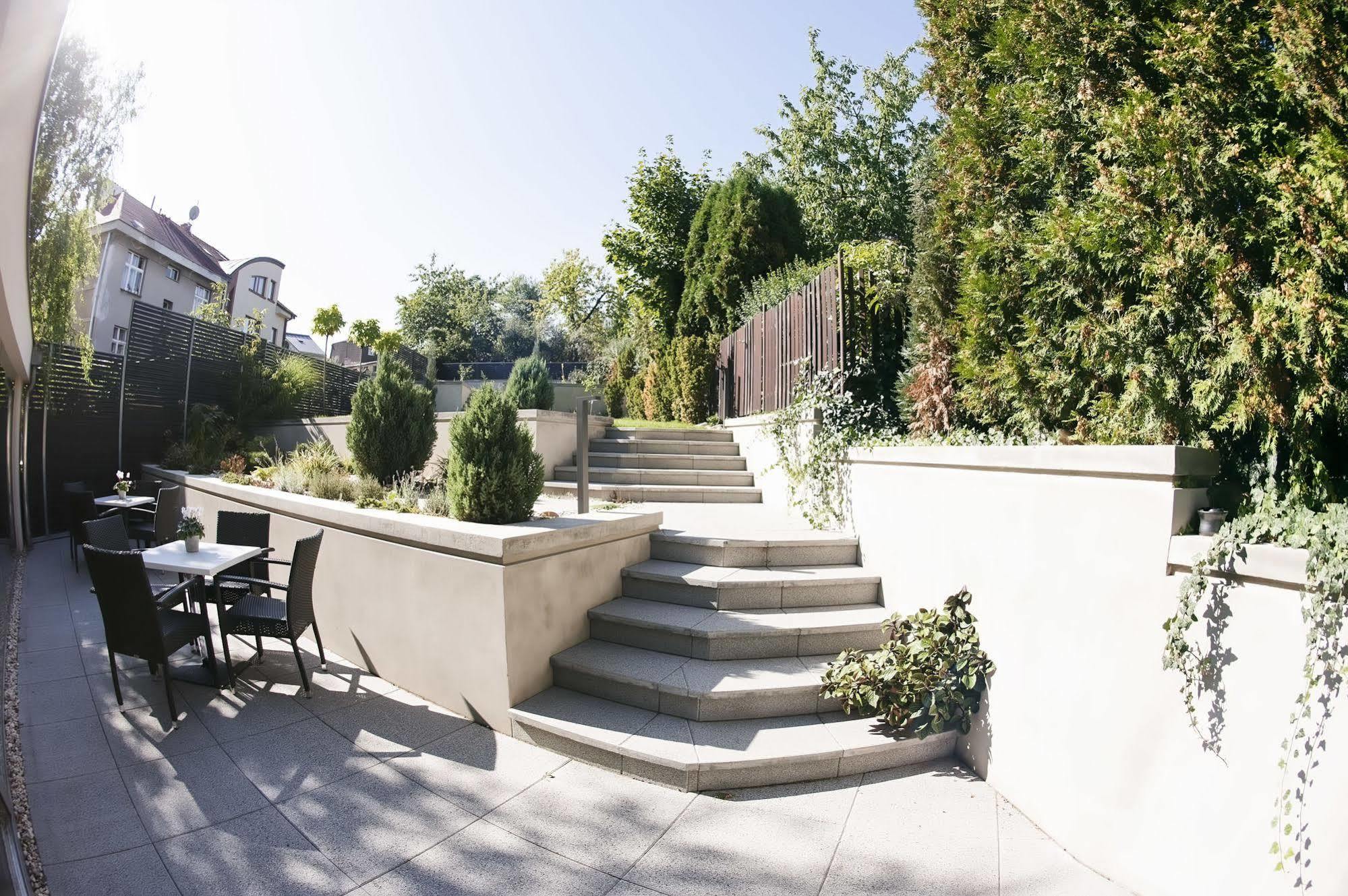 Na Vinici Guest house 2*